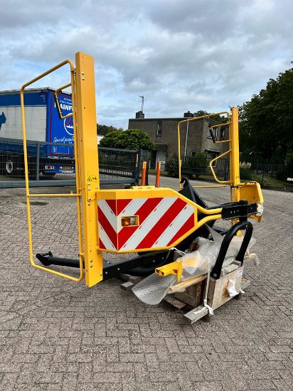 Afbeeldingen van New Holland /Kemper Comfort support wheel 300F