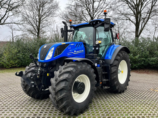 Picture of New Holland T7.300 AC