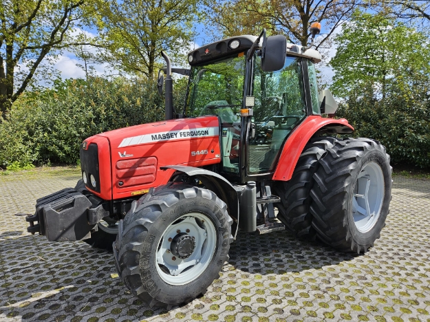 Afbeeldingen van Massey Ferguson 5445