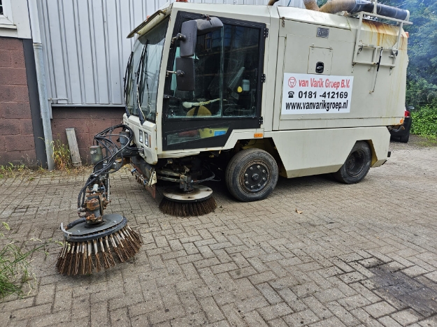 Picture of Hofmans sweeper / self-propelled sweeper truck