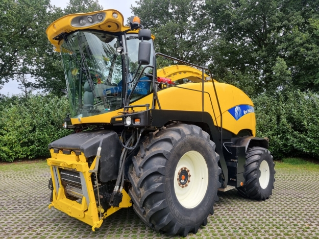 Picture of New Holland FR9080