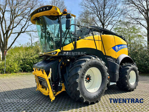 Afbeeldingen van New Holland FR650 MY2023 NIEUW