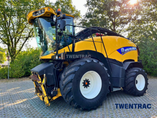 Afbeeldingen van New Holland FR700 zelfrijdende hakselaar