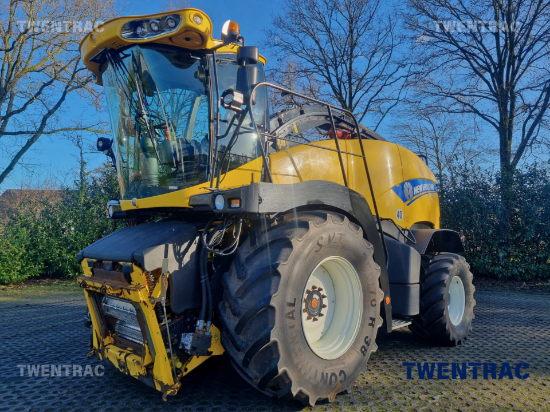 Afbeeldingen van New Holland FR600 zelfrijdende hakselaar