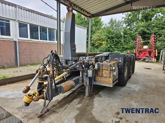 Afbeeldingen van Veenhuis JVHA 30.000 haakarm carrier