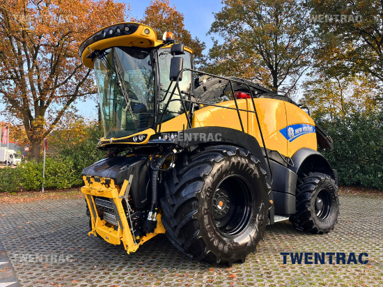 Afbeeldingen van New Holland FR920 zelfrijdende hakselaar