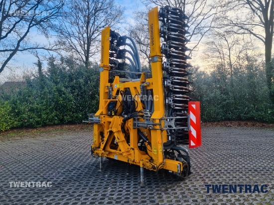 Afbeeldingen van Veenhuis zodenbemester Euroject twin