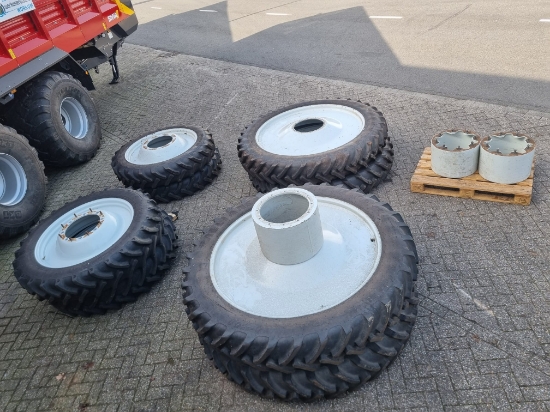 Afbeeldingen van Cultuurwielen met dubbellucht en bussen