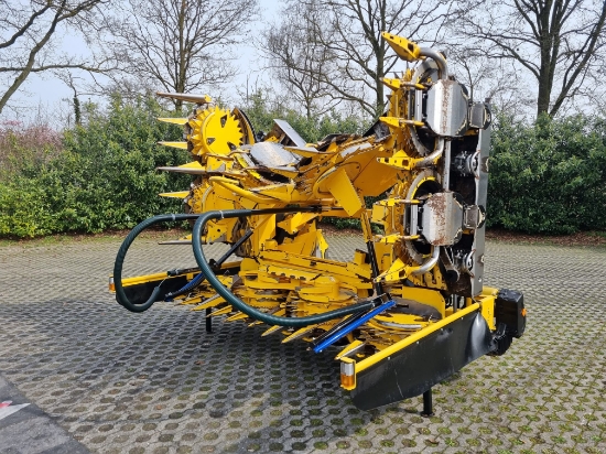 Bild von New Holland 750 SFI Maisgebiss