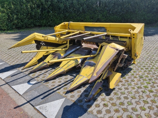 Picture of New holland 300N6 6rij maisbek