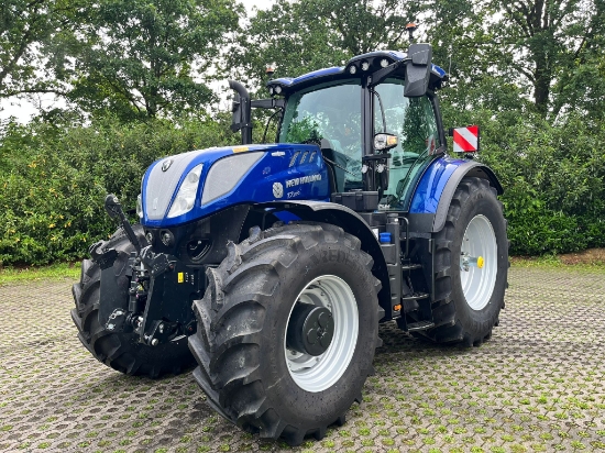Bild von New Holland T7.270 AC PLMi Blue Power