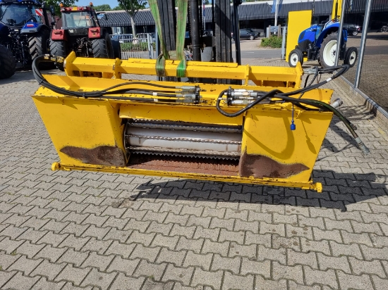 Bild von New holland adapter voor FR naar maaibord/kolvenplukker combine